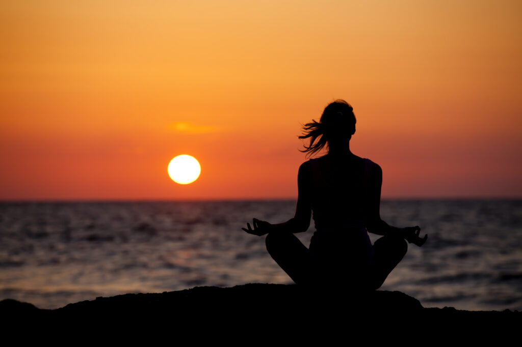 meditation-silhouette-computer-wallpaper-53139-54861-hd-wallpapers